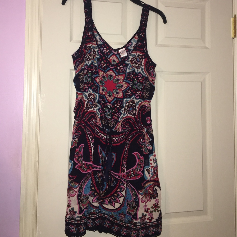 Bila floral printed romper. Size S. NWT.